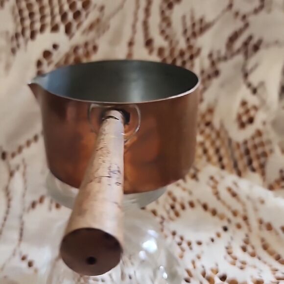 Vintage Petite French Copper Beurre Butter Pot with Wooden Handle - Picture 4 of 9